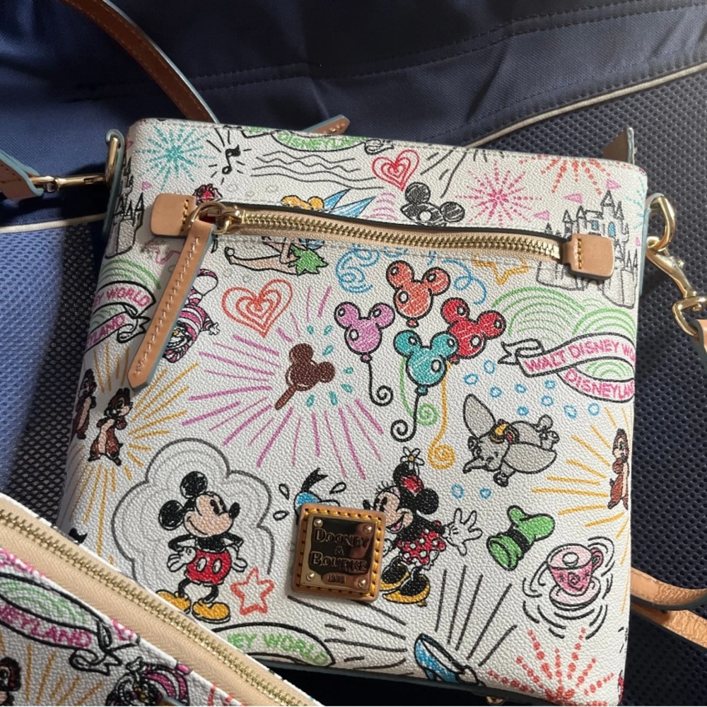 Dooney & Burke Disney Parks sketch Set! ( Gently Pre loved )